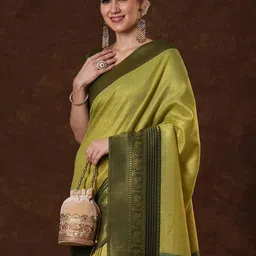 Saree mall Checked Zari Silk Blend Kanjeevaram Sarees image 4