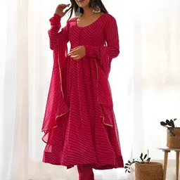 Crytsal Revenue Women Leheriya Printed Kurta With Trousers & Dupatta image 4