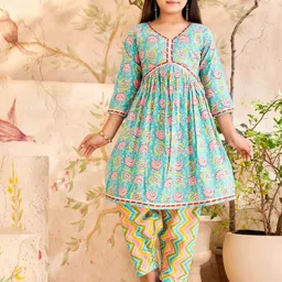 Sangria Girls Sea Green Floral Printed V-Neck Empire Pure Cotton Kurta With Patiala-image-17