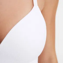 Trendyol White Bra Lightly Padded image 3