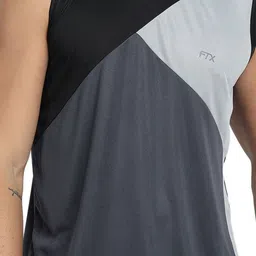 FTX Pack Of 4 Color Blocked Round Neck Sleeveless Gym Innerwear Vests image 2