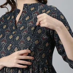 THE MAMA KLUB Printed Fit & Flare Maternity Dresses image 2