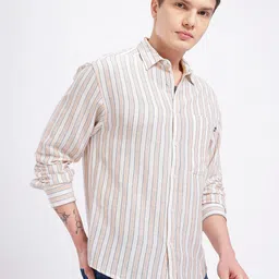 glitchez Striped Cutaway Collar Relaxed Fit Casual Shirt-picture-35