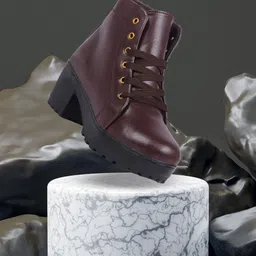 TWIN TOES Brown Block Heeled Boots image 1