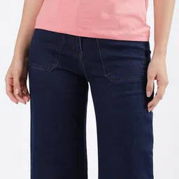Iconic Women Mid-Rise Flared Stretchable Jeans image 2