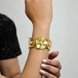 GMM Luxe Women German Silver Cuff Bracelet image 2