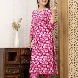 Shivaradhya Designers Women Floral Printed Regular Pure Cotton Kurta with Trousers-picture-10