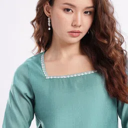 fusion by glitchez Ethnic Motifs Embroidered Sequinned Straight Kurti image 4