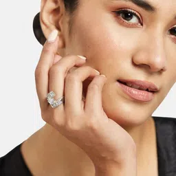 Anouk Set of 2 White Cubic Zirconia Stone Studded & Floral Shaped Bracelet & Ring image 5