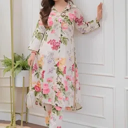 KAUTHAMEE Women Floral Printed Regular Kurta with Trousers image 3