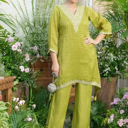 AUTUMN LANE Palash Pickle Festive Fusion Top & Trousers Co-Ords-image-12