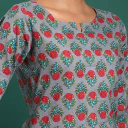 Sangria Printed Pure Cotton Three Quarter Sleeve Tunic & Trouser Co-Ords image 2