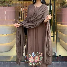 SZN Women Printed Regular Kurta with Trousers & With Dupatta image 4