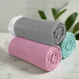 Heelium Grey & Peach-Coloured 3 Pieces Bamboo 250 GSM Bath Towels-picture-18