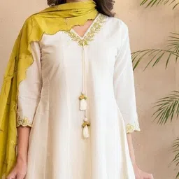 moda rapido Ethnic Motifs White Embroidery Silk Blande Kurta ,Trouser,Duptta image 2