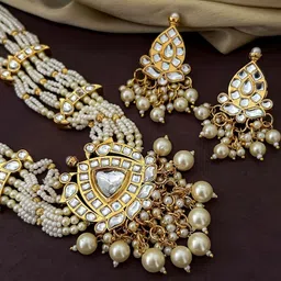 Zeviel Gold-Plated Kundan Stone-Studded & Beaded Jewellery Set image 4