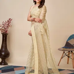 VAIRAGEE Embroidered Geometric Sequinned Net Saree image 2