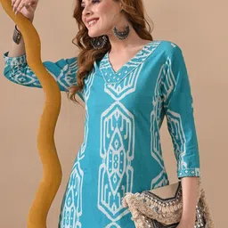 PRISCA Women Printed Regular Pure Cotton Kurta with Trousers-picture-23