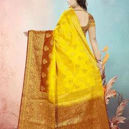 KAVINDI Women Sarees image 3