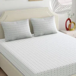 Dreamscape White & Grey Geometric Pure Cotton King Bedsheet With 2 Pillow Covers-image-3