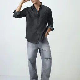 Urbano Fashion Men Black Regular Fit Full Sleeve Solid Denim Shirt image 5