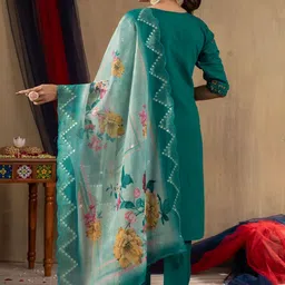 CREEPER Women Floral Embroidered Regular Sequinned Kurta with Trousers & With Dupatta image 2