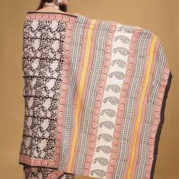 KALINI Floral Printed Pure Cotton Saree image 4