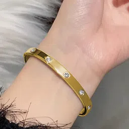 VAGHBHATT Gold Alloy Cuff Bracelet image 3