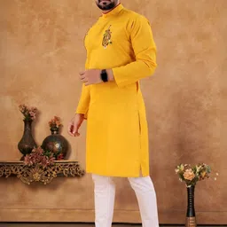 Saif chikan handicraft Men Ethnic Motifs Embroidered Cotton Kurta with Pyjamas image 4