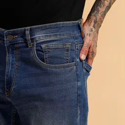 WROGN Men Comfort Regular Fit Mid-Rise Heavy Fade Jeans image 5