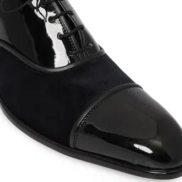 NR By Nidhi Rathi Men Textured Mid-Top Derbys image 2