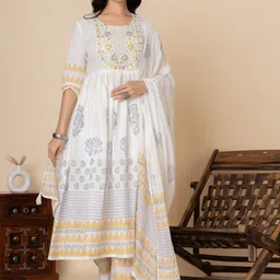 Aralia Women Floral Printed Round Neck Thread Work Cotton Kurta with Trousers & Dupatta-picture-11