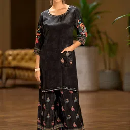 MOJILAA Floral Printed Round Neck Tunic With Palazzos-image-64