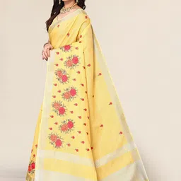 NEGRONI Floral Embroidered Saree With Blouse Piece image 2