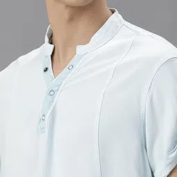 IDENTITI Men Slim Fit Opaque Casual Shirt image 2