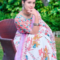 Celeb Styles Floral Printed Zari Saree image 4