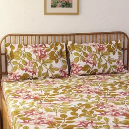 House This Pink & White Floral 180 TC Cotton Queen Bedsheet with 2 Pillow Covers-picture-11
