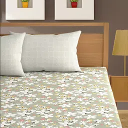 Bajo's Green & White Floral 350 TC Cotton King Bedsheet With 2 Pillow Covers image 3