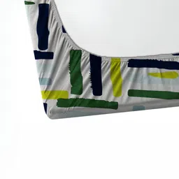 RISING STAR White & Green Geometric 250 TC Fitted King Bedsheet with 2 Pillow Covers image 2