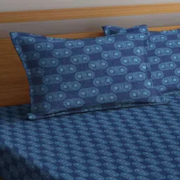 Arrabi Blue Geometric 300 TC King Bedsheet with 2 Pillow Covers image 3