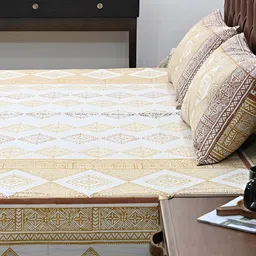 Art Avenue Brown & White Geometric 120 TC King Bedsheet with 2 Pillow Covers image 3