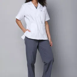 knya Lab Coat image 2