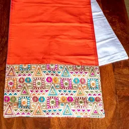 PILOVILO White & Orange Ethnic Motifs Embroidered Table Runners image 3