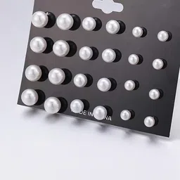 NAVJAI Contemporary Studs Earrings image 5