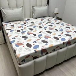 Pure Decor Leisure Fur White & Blue Printed 210 TC King Bedsheet Set 2.74 m X 2.74 m-image-6