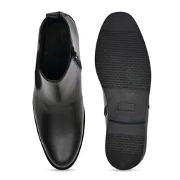 RDXO Men Textured Chelsea Boots image 2