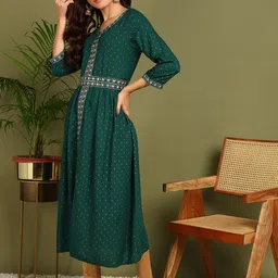 Kapad Dwar Women Ethnic Motifs Embroidered Cold-Shoulder Sleeves Thread Work Kurta image 3