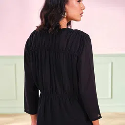 AND V-Neck Tie-Up Shrug image 4