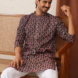 Jompers Men Geometric Embroidered Sequinned Kurta image 3