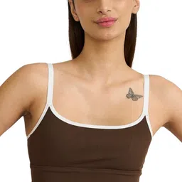 Hunnit Women Stretchable Wide Wasitband Adjustable Straps with Inbuilt Zen Halo Sports Bra image 2